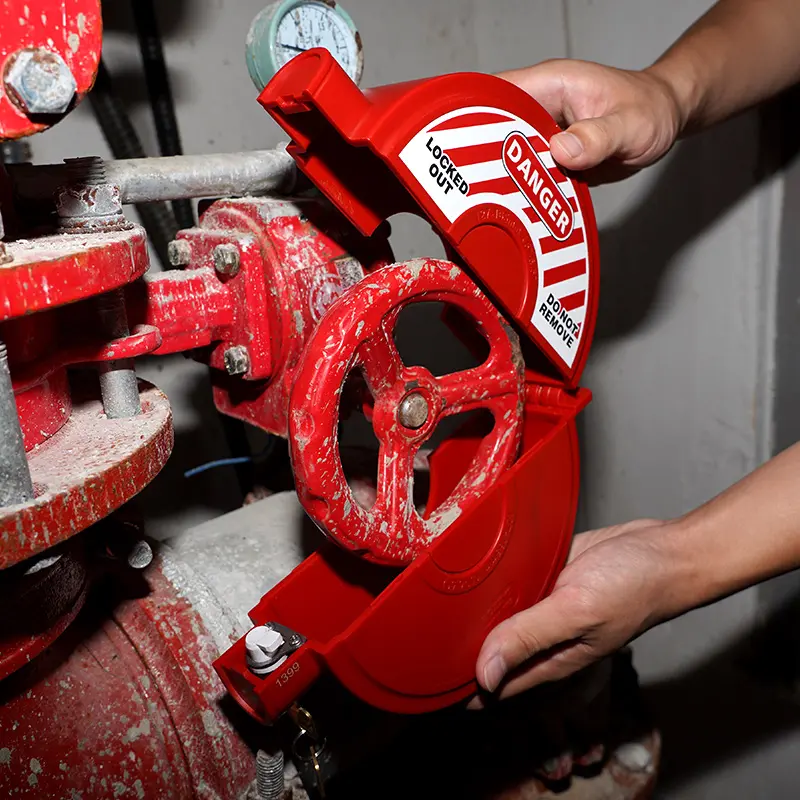 Блокираторы задвижек со встроенным замком FP1-FP4 Блокираторы задвижек со встроенным замком FP1-FP4